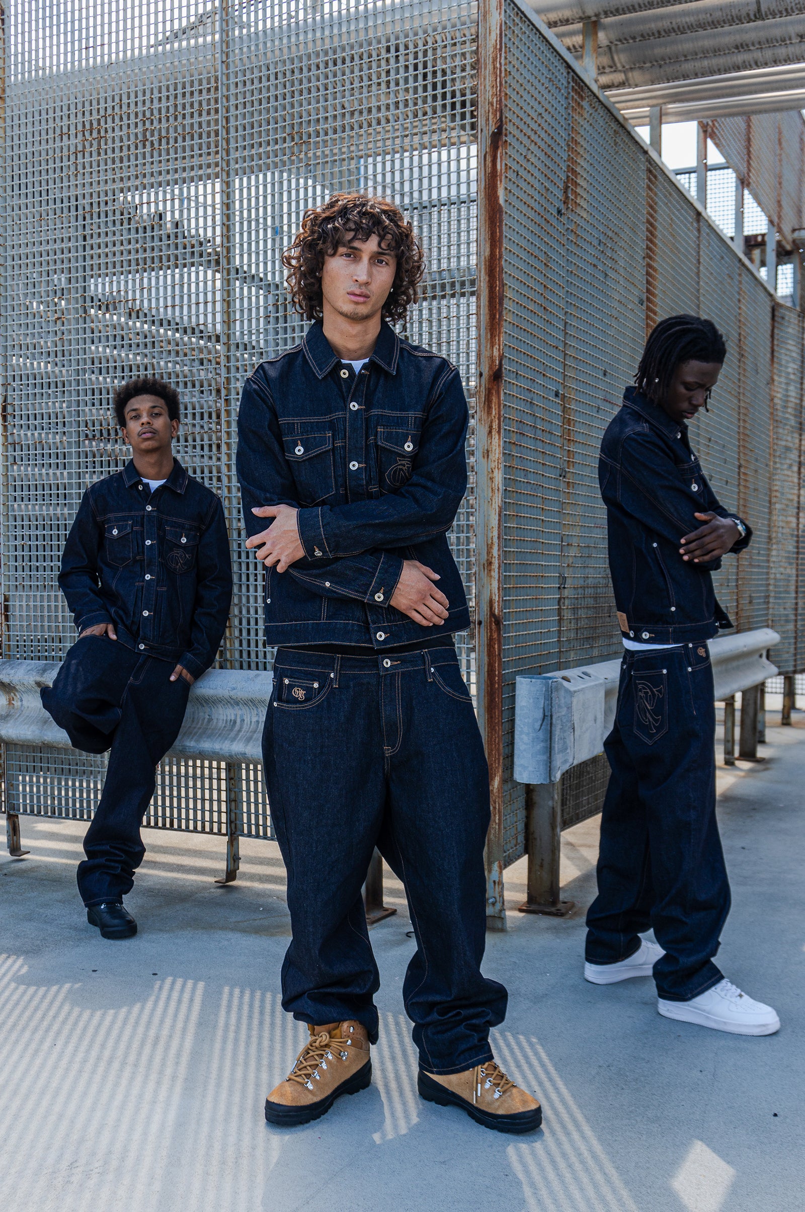 RAW DENIM BAGGY JEANS