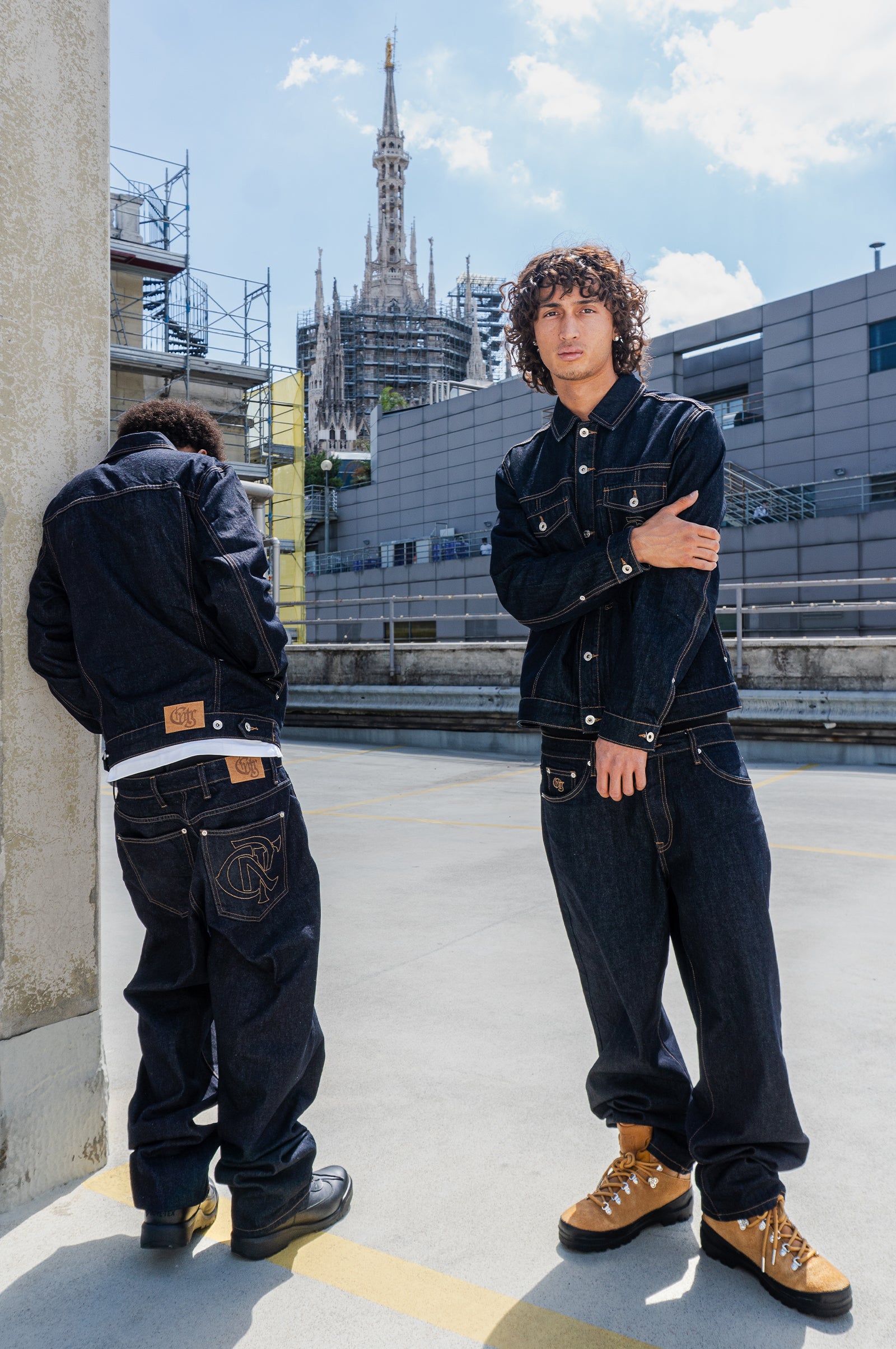 RAW DENIM BAGGY JEANS